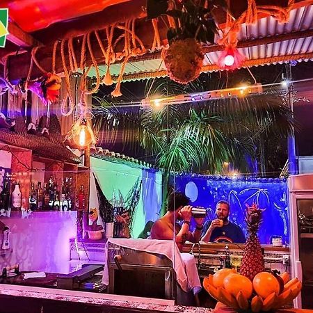 Paraty Santo Hostel Bar Экстерьер фото
